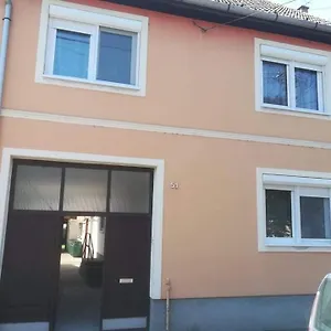 Family House Eger